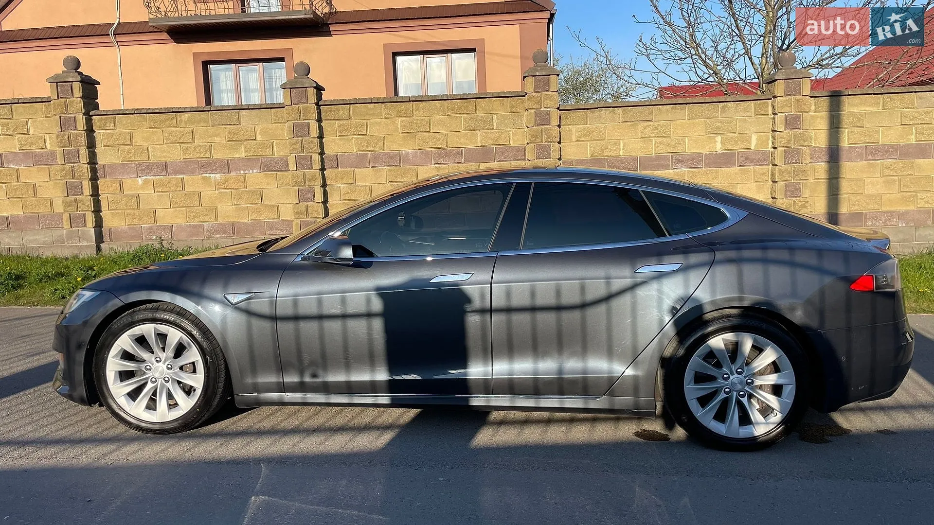 2016 Tesla Model S - мініатюра 5