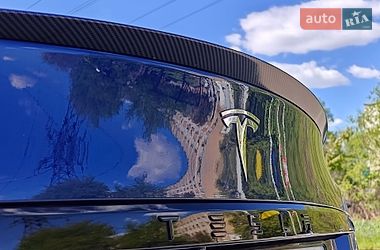 Лифтбек Tesla Model S 2021 в Львове