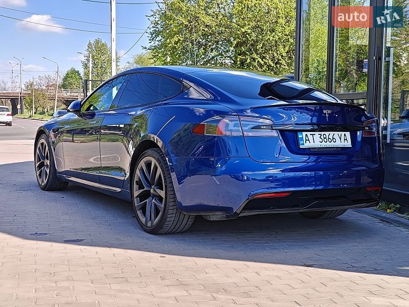 Лифтбек Tesla Model S 2021 в Львове