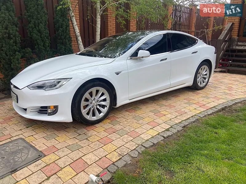 Tesla Model S