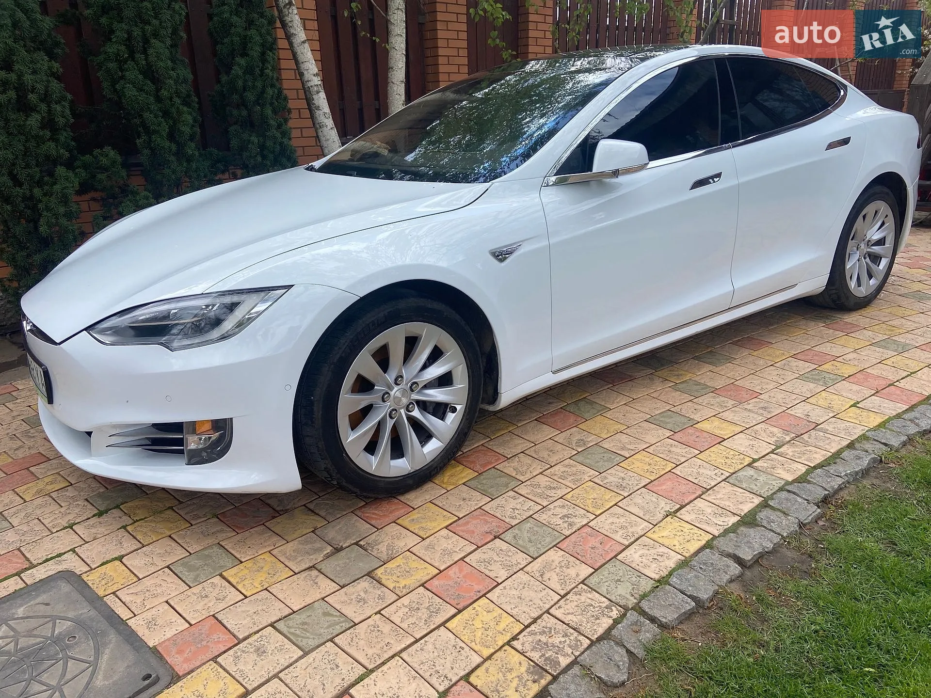2016 Tesla Model S - мініатюра 10