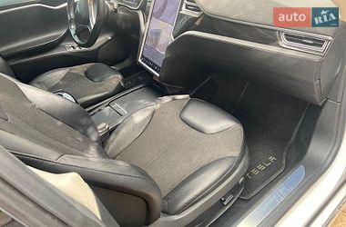 Ліфтбек Tesla Model S 2016 в Миколаєві
