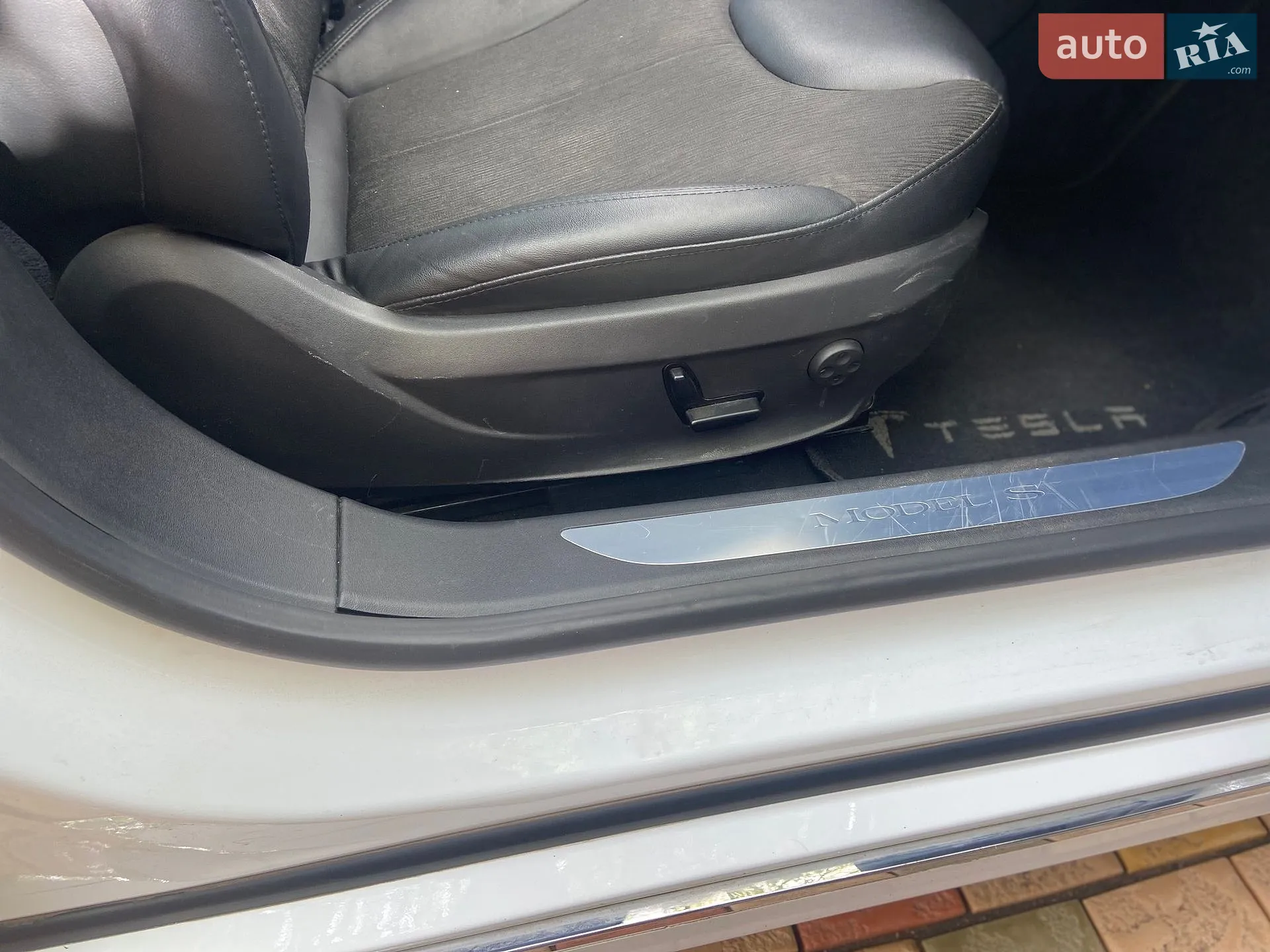 2016 Tesla Model S - мініатюра 24