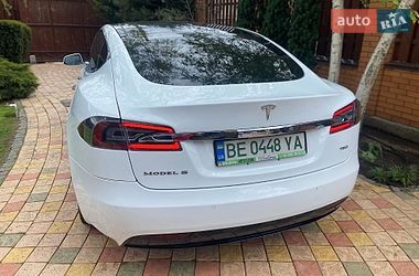 Ліфтбек Tesla Model S 2016 в Миколаєві