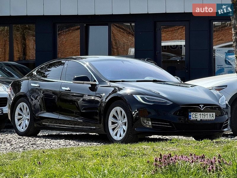Tesla Model S 2018