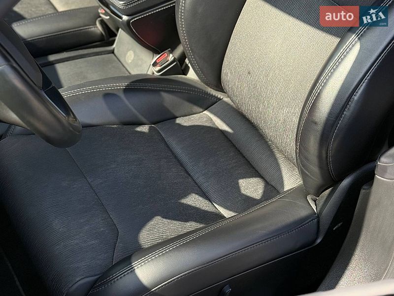 Ліфтбек Tesla Model S 2018 в Чернівцях
