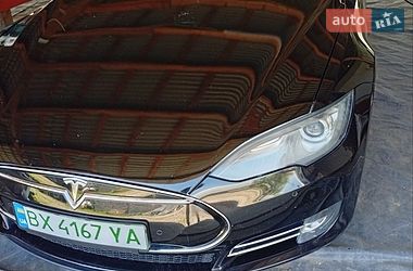 Ліфтбек Tesla Model S 2013 в Кам'янець-Подільському