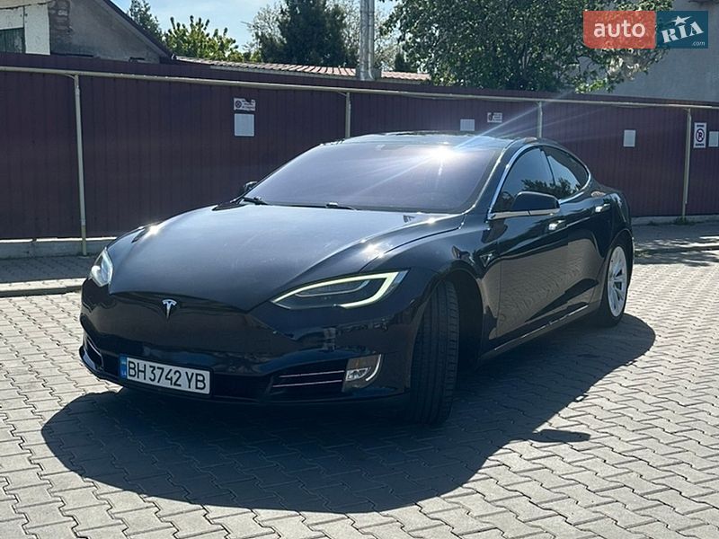 Лифтбек Tesla Model S 2013 в Одессе