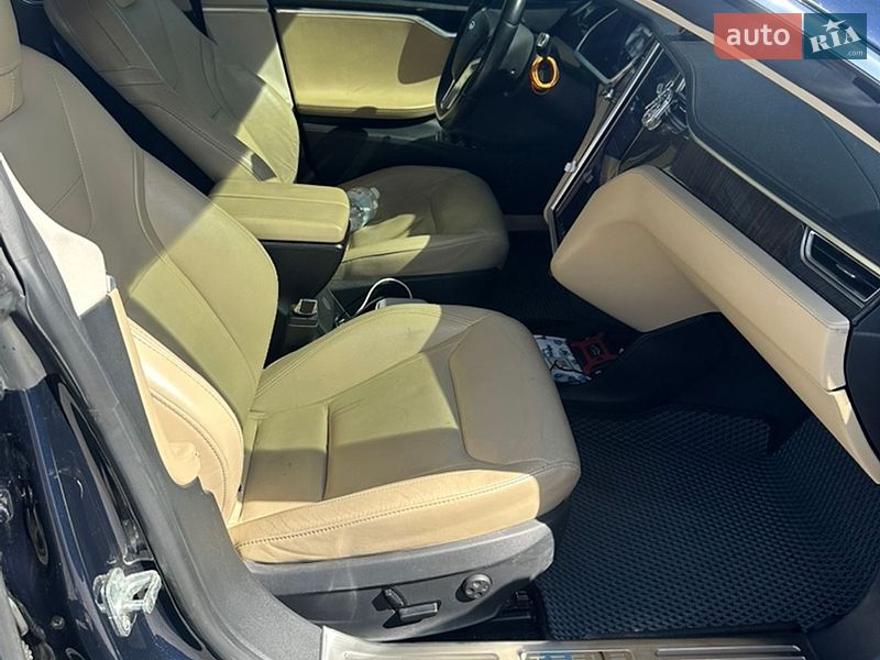 Лифтбек Tesla Model S 2013 в Одессе