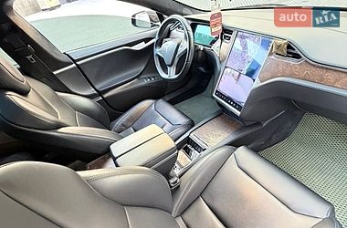 Лифтбек Tesla Model S 2017 в Одессе