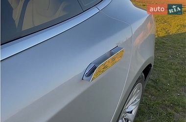 Лифтбек Tesla Model S 2016 в Ивано-Франковске
