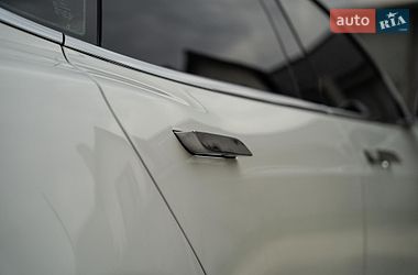 Лифтбек Tesla Model S 2016 в Черновцах