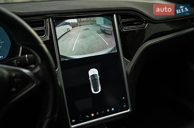 Лифтбек Tesla Model S 2016 в Черновцах