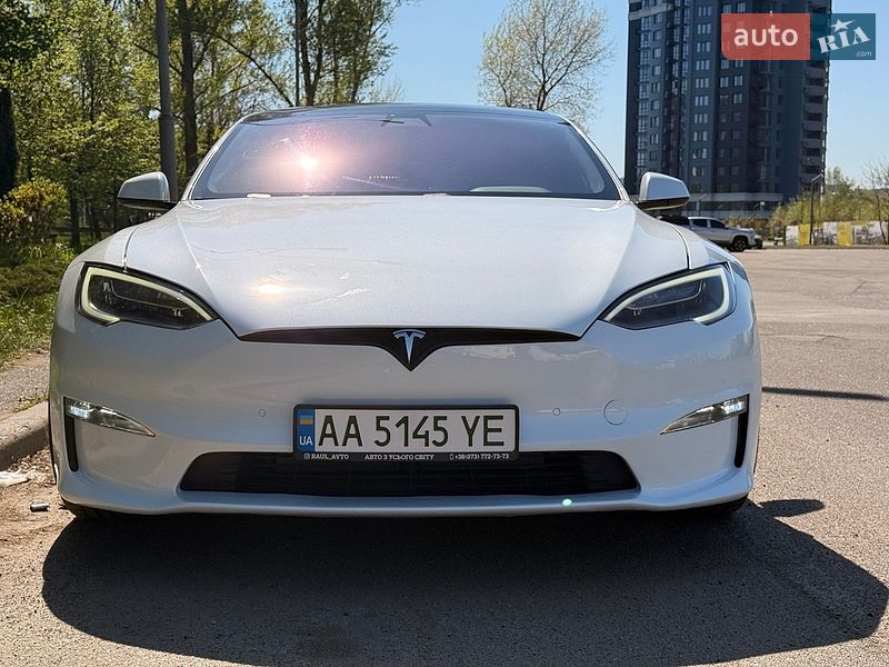 Лифтбек Tesla Model S 2021 в Киеве фото 11 Лифтбек Tesla Model S 2021 в Киеве