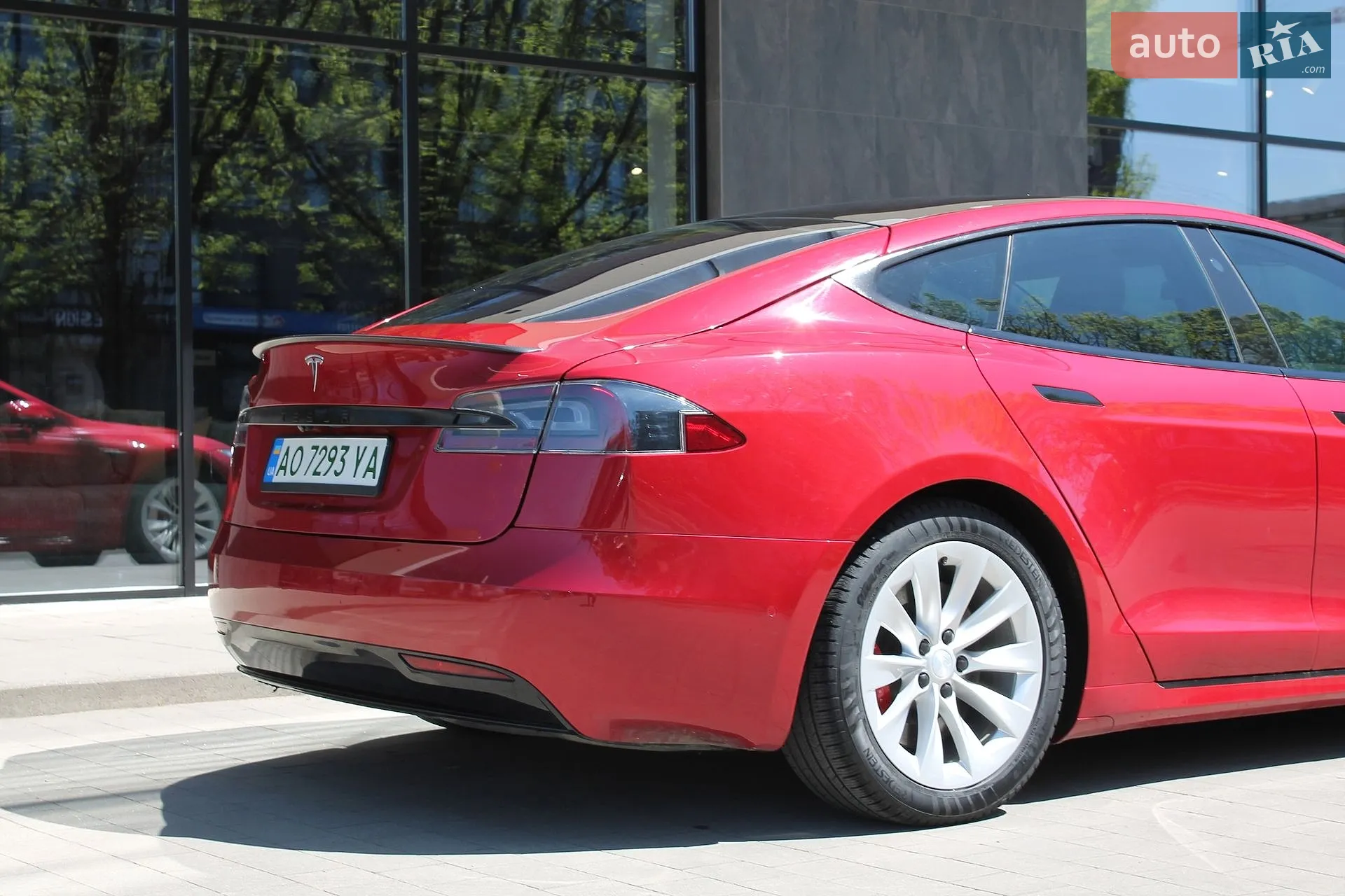 2020 Tesla Model S - мініатюра 37