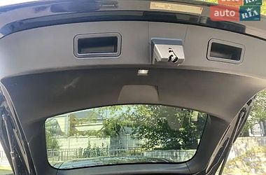 Лифтбек Tesla Model S 2016 в Киеве
