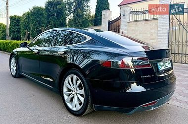 Лифтбек Tesla Model S 2015 в Одессе