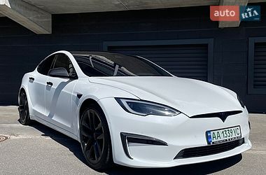 Лифтбек Tesla Model S 2021 в Киеве