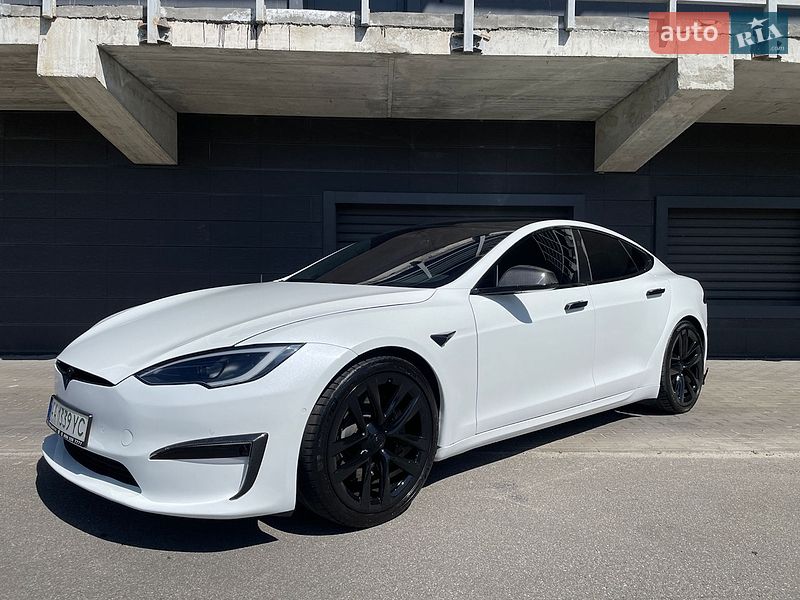 Лифтбек Tesla Model S 2021 в Киеве