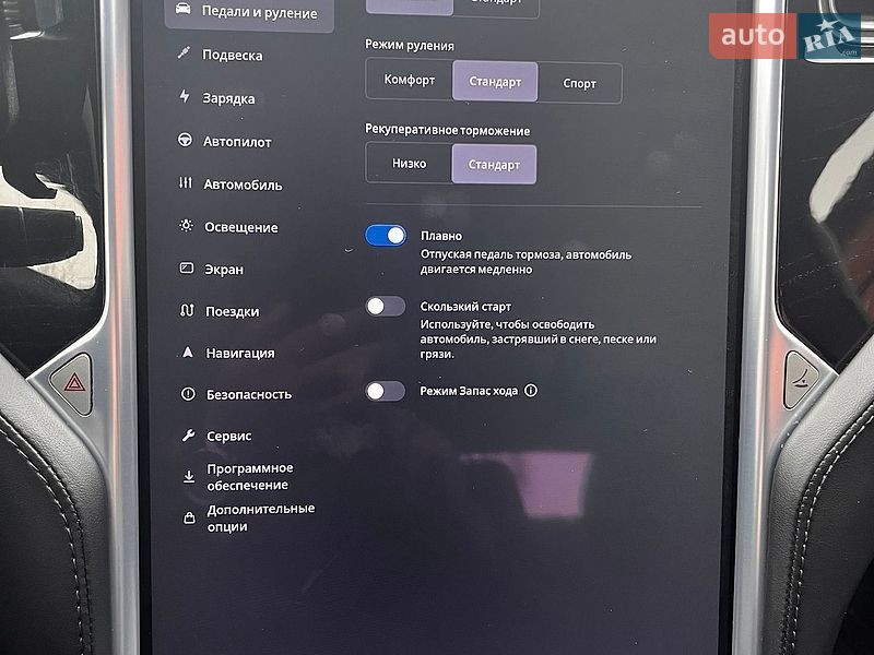 Лифтбек Tesla Model S 2017 в Киеве