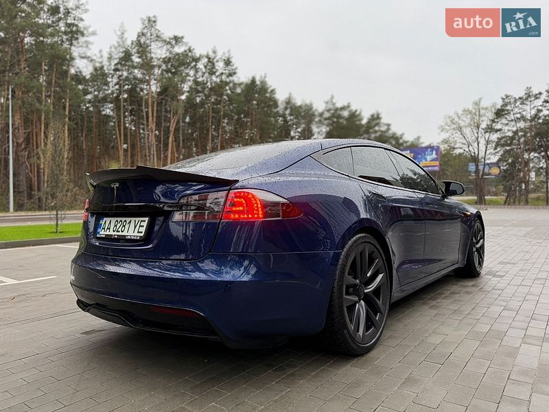 Ліфтбек Tesla Model S 2021 в Києві