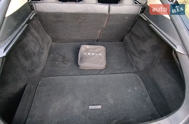 Лифтбек Tesla Model S 2013 в Львове