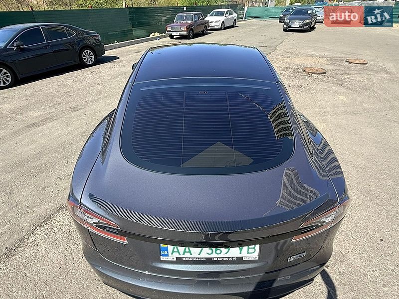 Ліфтбек Tesla Model S 2021 в Києві