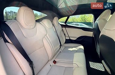 Ліфтбек Tesla Model S 2021 в Києві