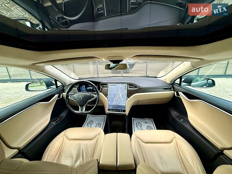 Лифтбек Tesla Model S 2015 в Одессе