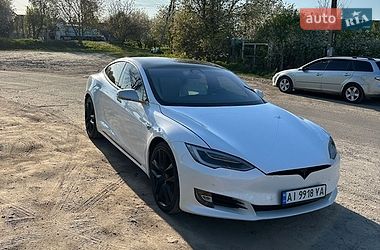 Лифтбек Tesla Model S 2018 в Василькове