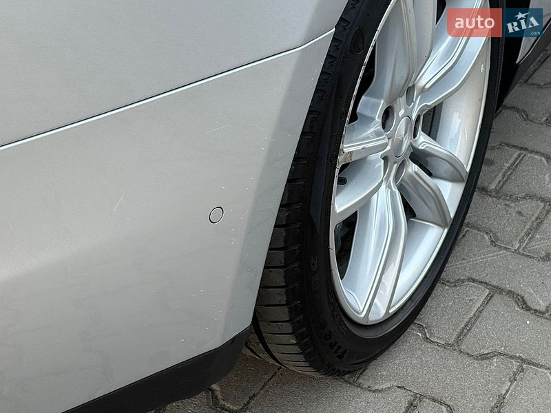 Лифтбек Tesla Model S 2014 в Ровно