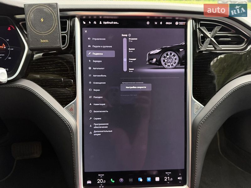 Лифтбек Tesla Model S 2018 в Клевани