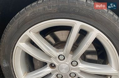 Ліфтбек Tesla Model S 2015 в Стрию
