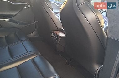 Лифтбек Tesla Model S 2017 в Киеве