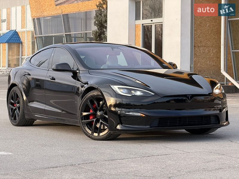 Лифтбек Tesla Model S 2024 в Тернополе