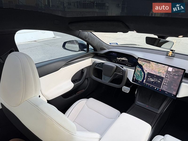 Лифтбек Tesla Model S 2024 в Тернополе
