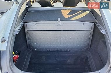 Ліфтбек Tesla Model S 2013 в Сарнах