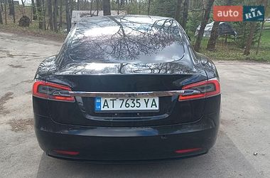 Лифтбек Tesla Model S 2016 в Ивано-Франковске