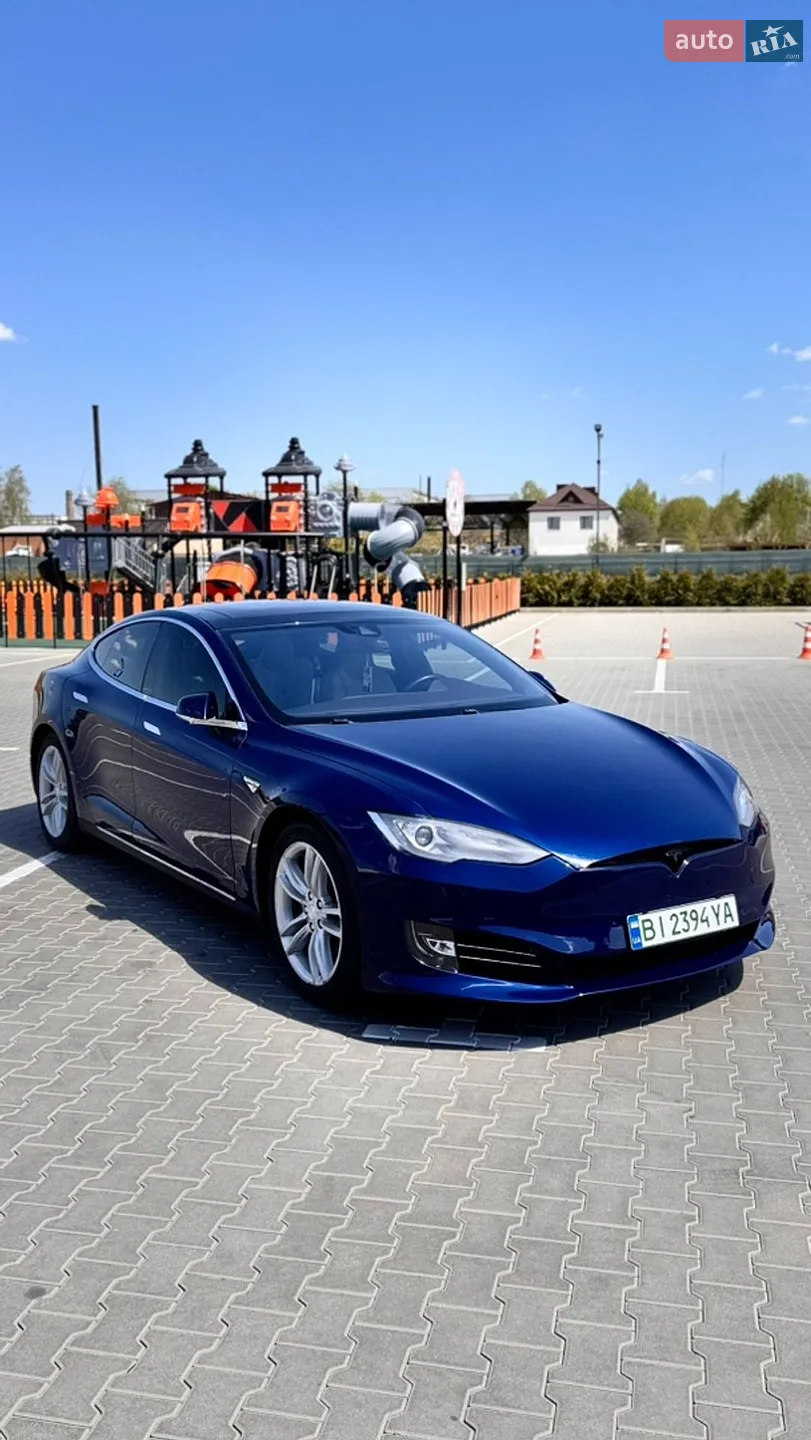 2015 Tesla Model S - фото 1