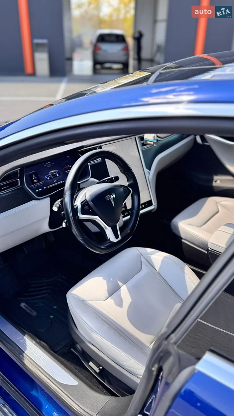 2015 Tesla Model S - мініатюра 9