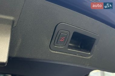 Ліфтбек Tesla Model S 2017 в Івано-Франківську