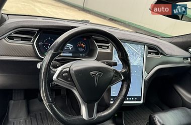 Ліфтбек Tesla Model S 2015 в Вінниці