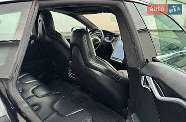 Ліфтбек Tesla Model S 2015 в Вінниці