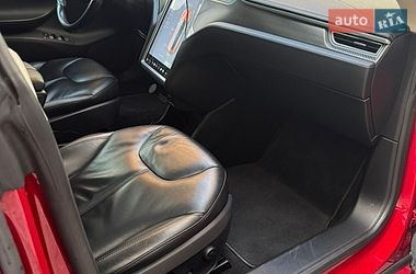 Ліфтбек Tesla Model S 2014 в Черкасах