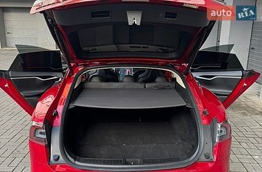 Ліфтбек Tesla Model S 2014 в Черкасах