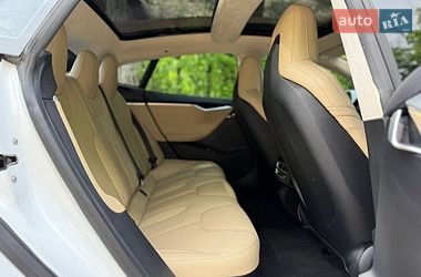 Лифтбек Tesla Model S 2015 в Киеве