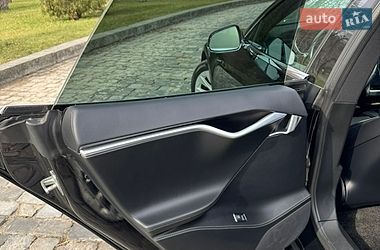 Лифтбек Tesla Model S 2017 в Киеве
