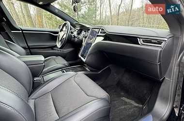 Лифтбек Tesla Model S 2017 в Киеве