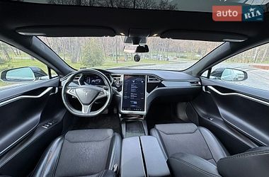 Лифтбек Tesla Model S 2017 в Киеве