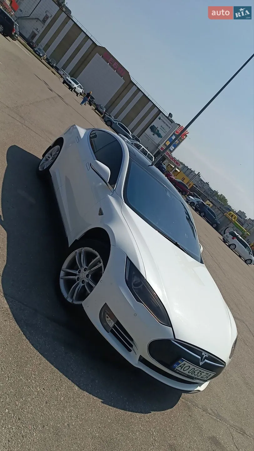 2014 Tesla Model S - мініатюра 10
